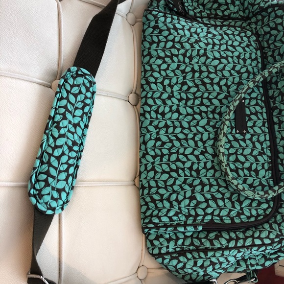 Vera Bradley duffel bag with shoulder strap - Picture 5 of 5